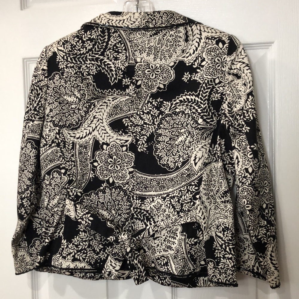 Womens jacket - Picture 3 of 4